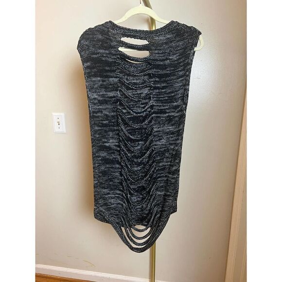 ONE GREY DAY Los Angeles Cut Out Sweater Top Sz. M - Picture 4 of 8